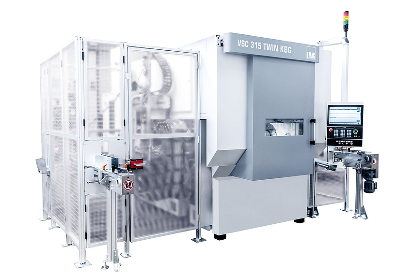 Milling straight ball races of joint housings and joint hubs on the VSC 315 TWIN KBG