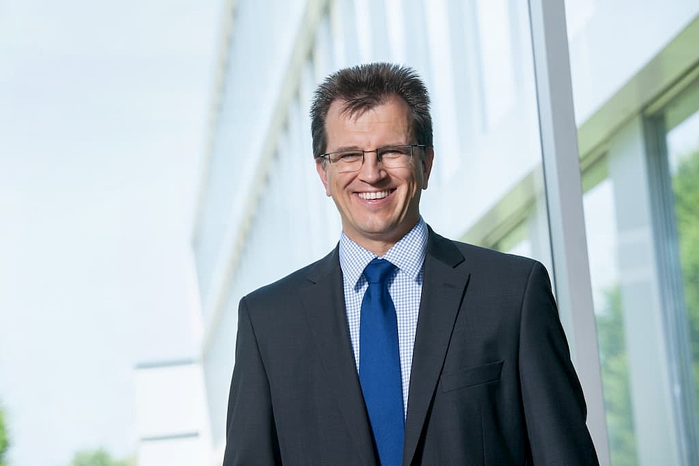 Dr Guido Hegener, PDG de la société EMAG Maschinenfabrik