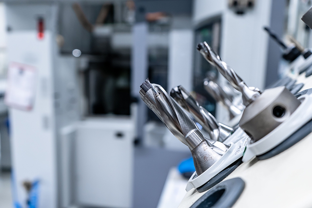 Varia 快换系统中的刀具--通过外部设置和测量实现快速换刀，最大限度地减少机床停机时间